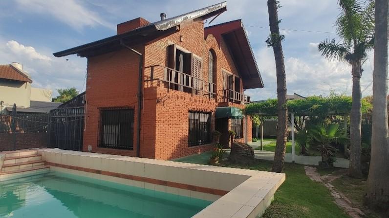 Foto de Casa con pileta y parque en Villa del Plata | Lote esquina 445 m², imagen 3