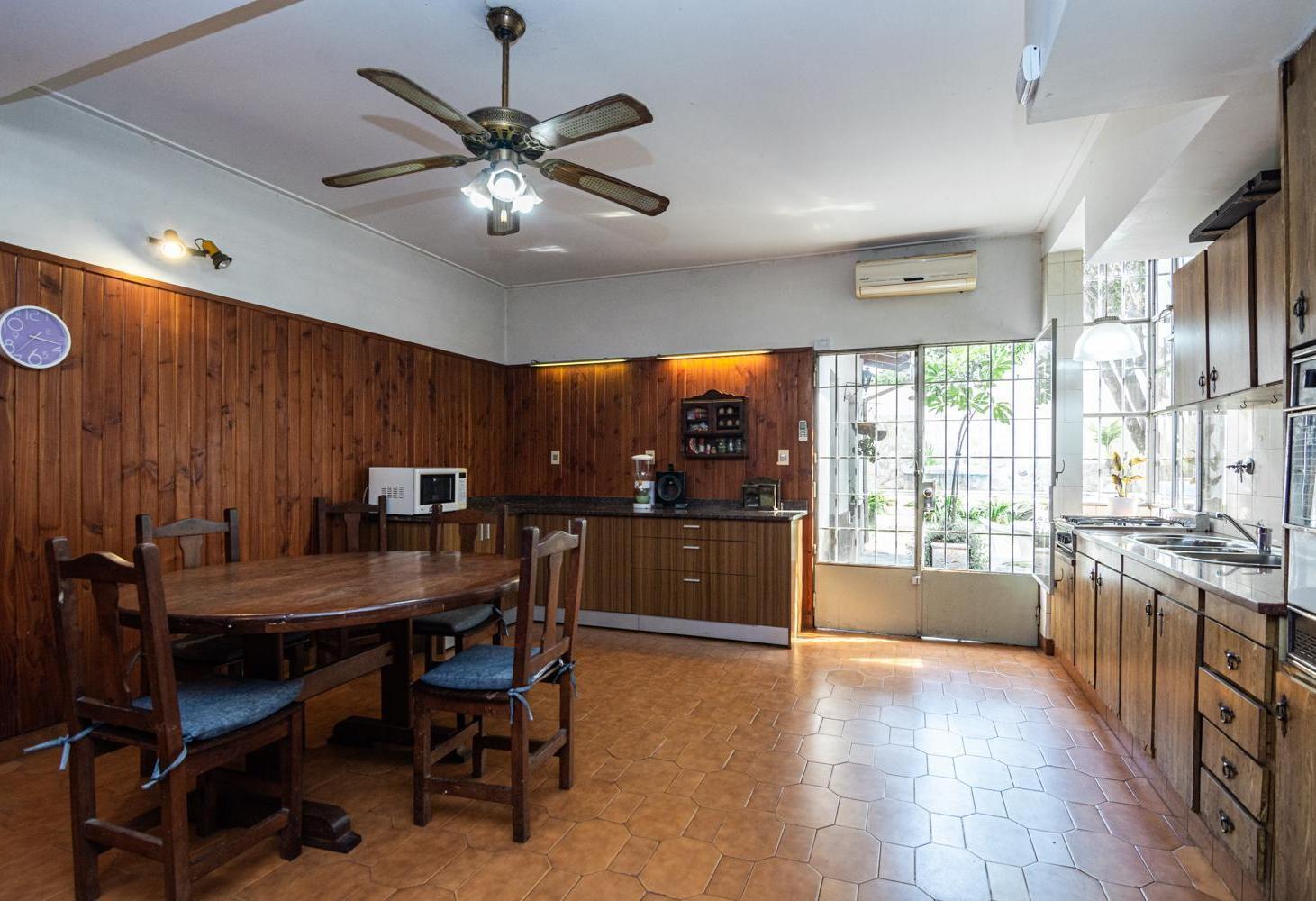 Foto de Casa en venta en Barrio Norte | 4 dormitorios estudio | Pileta y, imagen 4