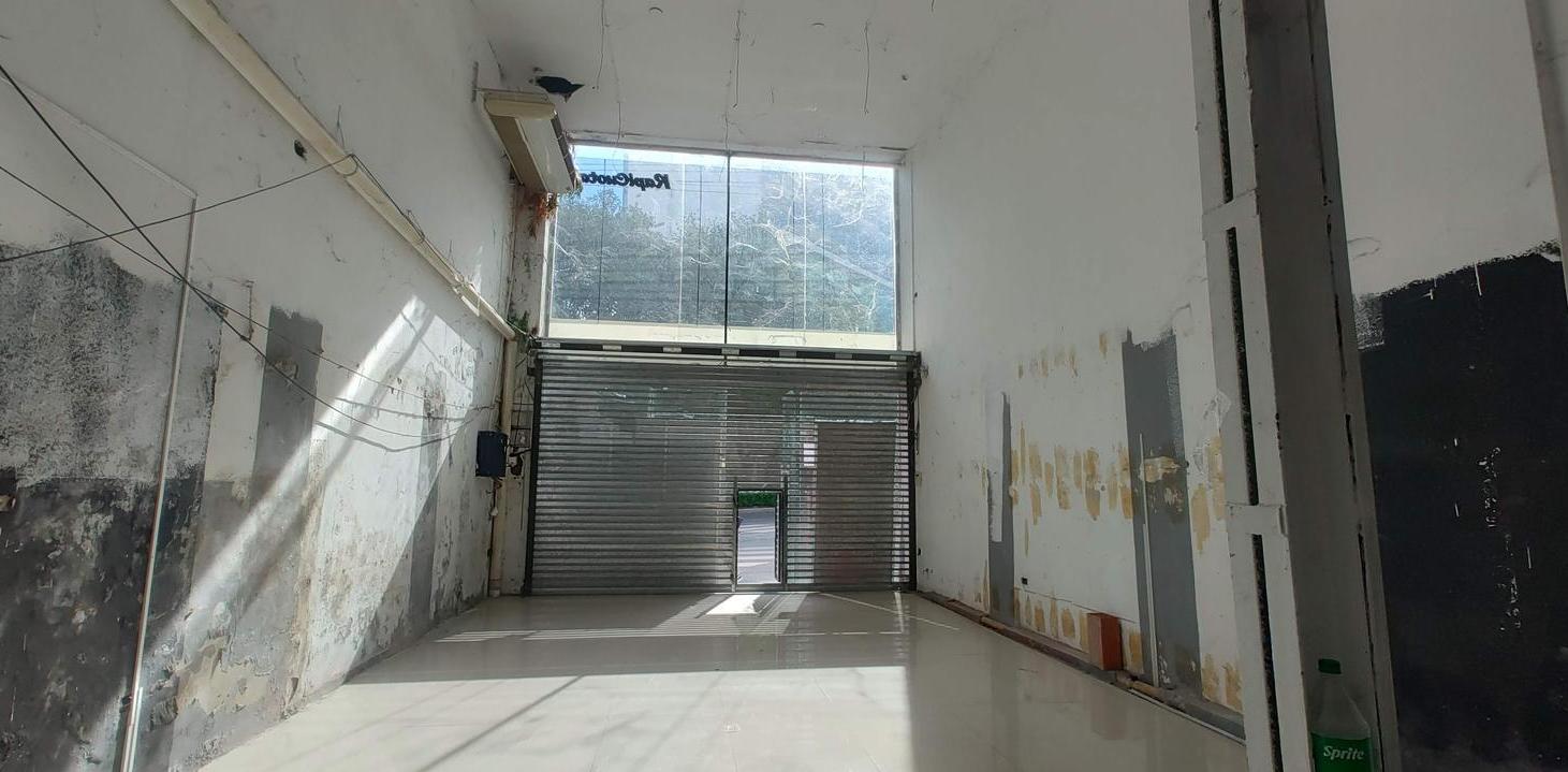 Foto de Local en esquina sobre 47 y Diagonal 74 | 432 m², imagen 4