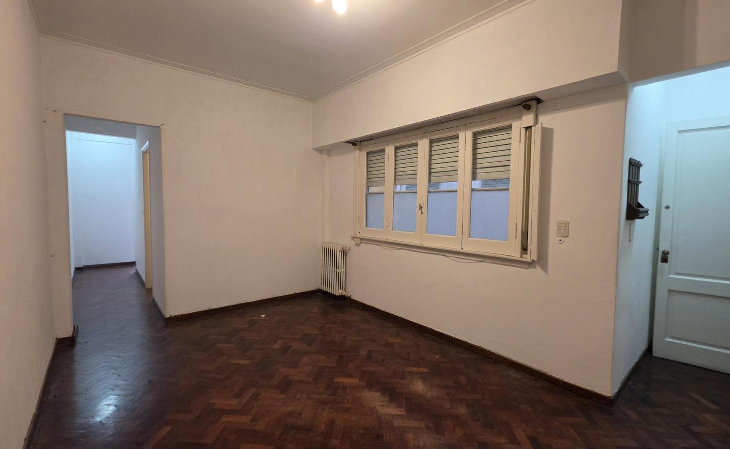 Foto de Departamento de 2 dormitorios en alquiler | Balcón al frente | Centro, imagen 3