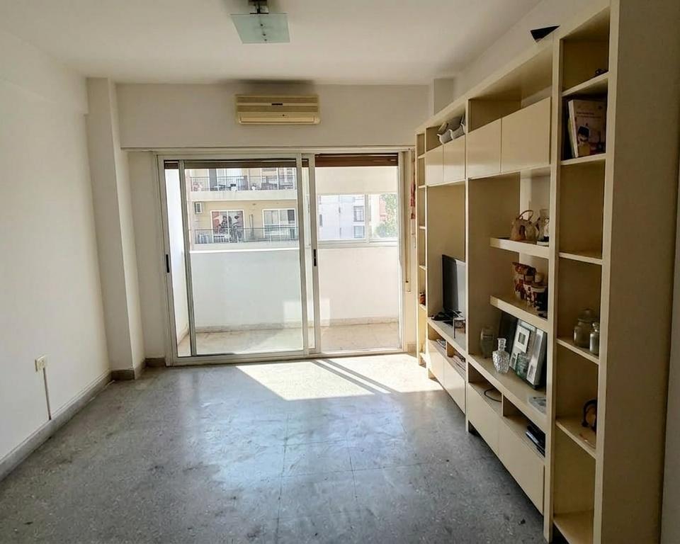 Foto de 2 ambientes al frente sobre Av. 7 – La Plata, imagen 4