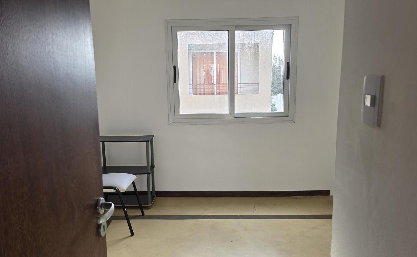 Foto de 1 dormitorio con cochera y balcón | Bajas expensas | Zona Hospital San, imagen 5