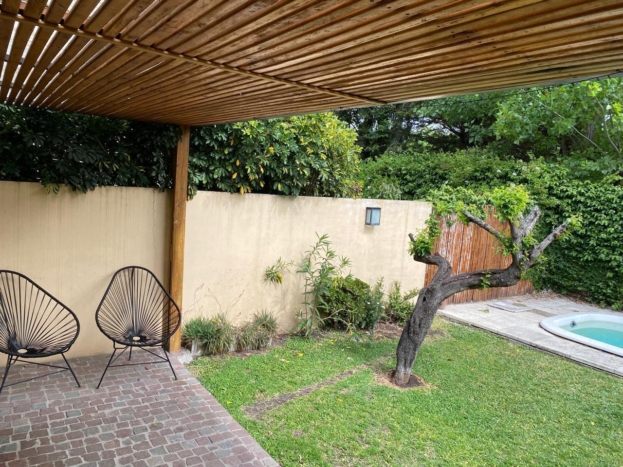 Foto de Dúplex 2 dormitorios con pileta propia y cochera – City Bell | USD, imagen 5