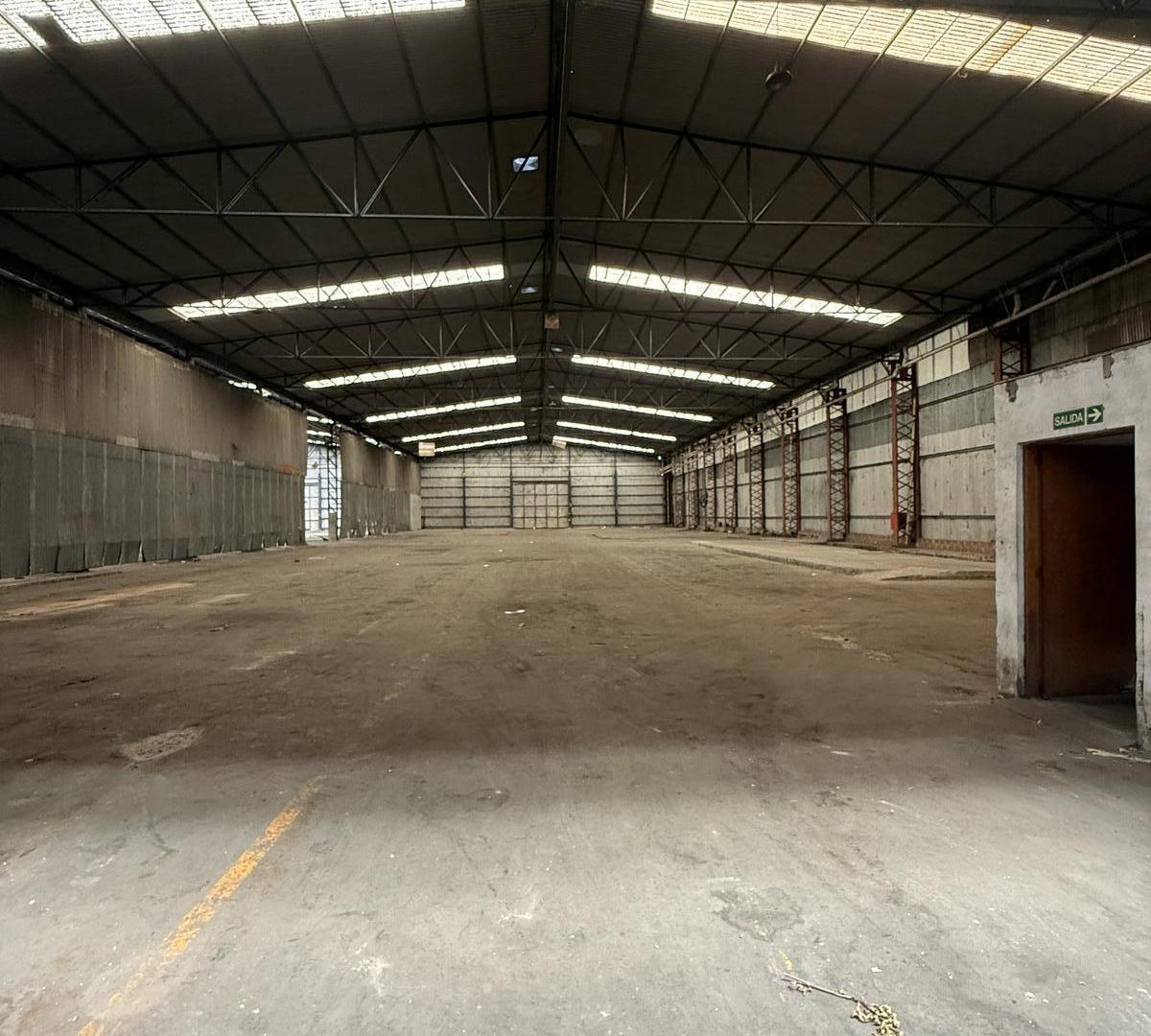 Foto de Predio Industrial de 6.565 m² | Playa de 9.100 m² | Ruta 2 y Ruta 36, imagen 2
