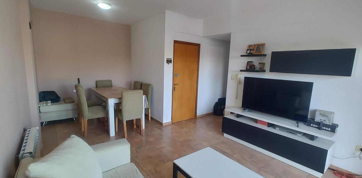 Foto de 1 dormitorio con balcón y radiadores | A metros de Parque Castelli, imagen 3