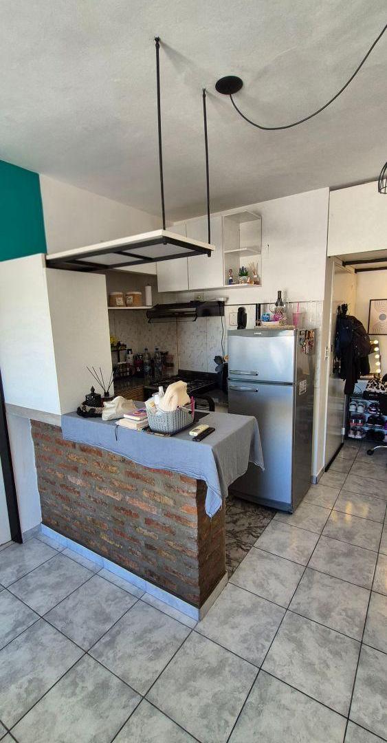 Foto de Monoambiente al frente -reciclado y muy luminoso- EXCELENTE OPORTUNIDAD!, imagen 3