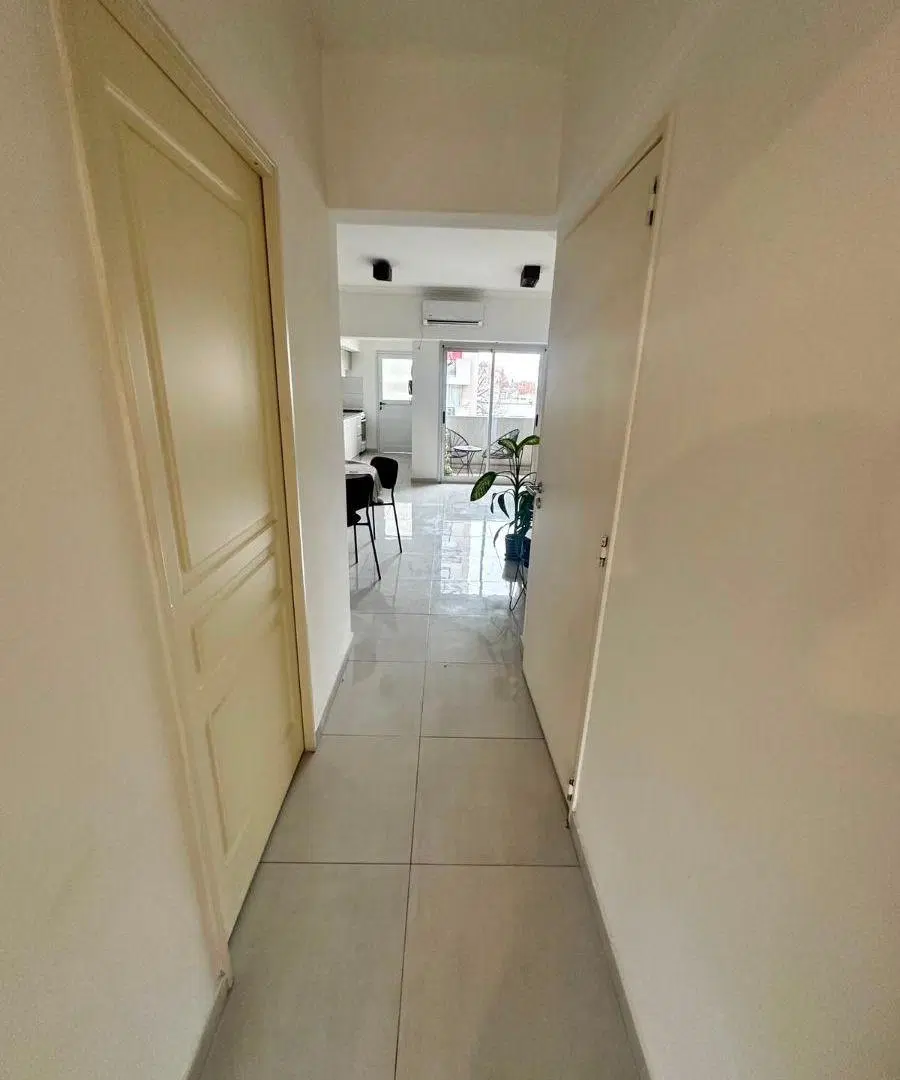 Semipiso de 2 Amb. 50 m2 en Impecable Estado (APTO CREDITO) 3