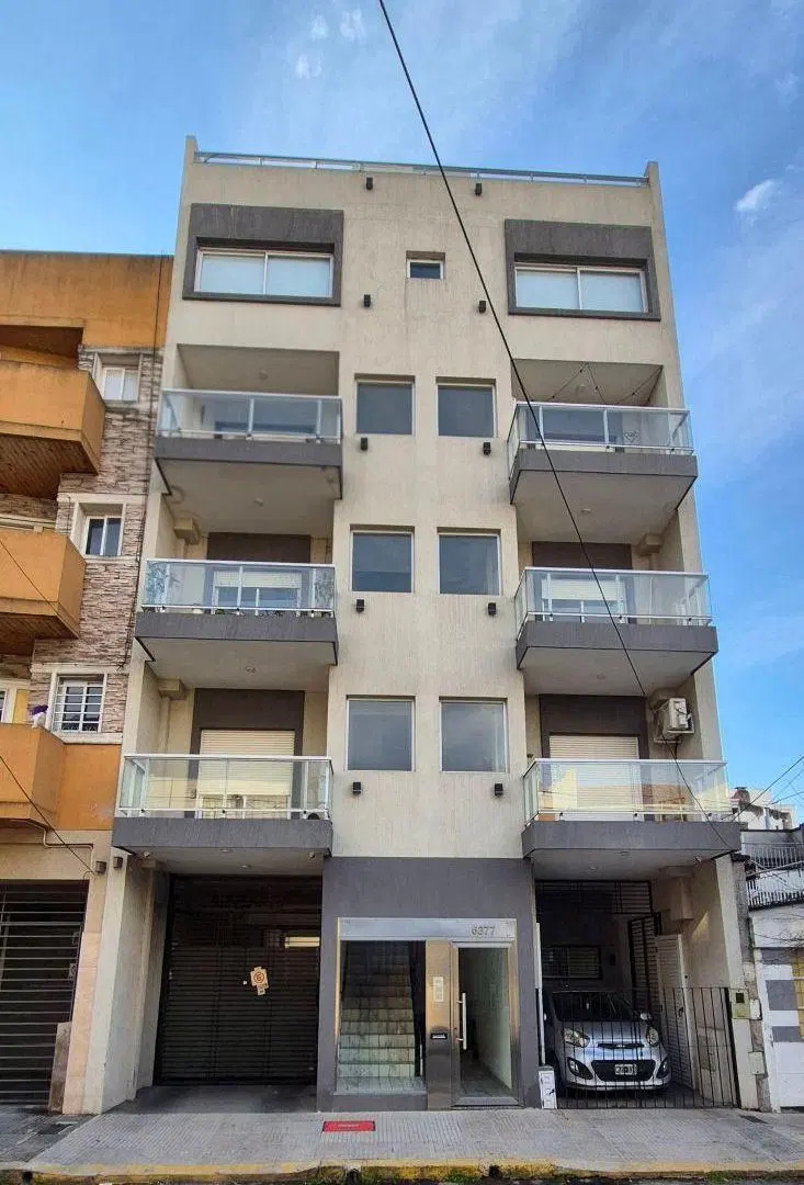 Semipiso de 2 Amb. 50 m2 en Impecable Estado (APTO CREDITO) 8