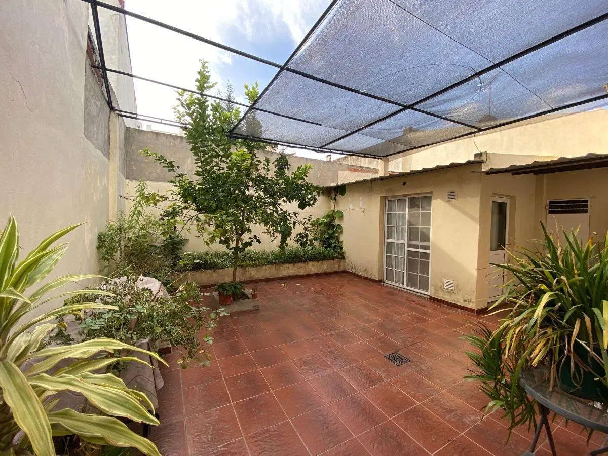 Casa Familiar En El Centro De Barrio Naon 5