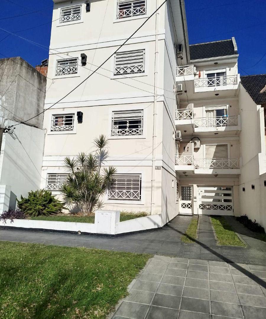 Departamento 3er piso con ascensor