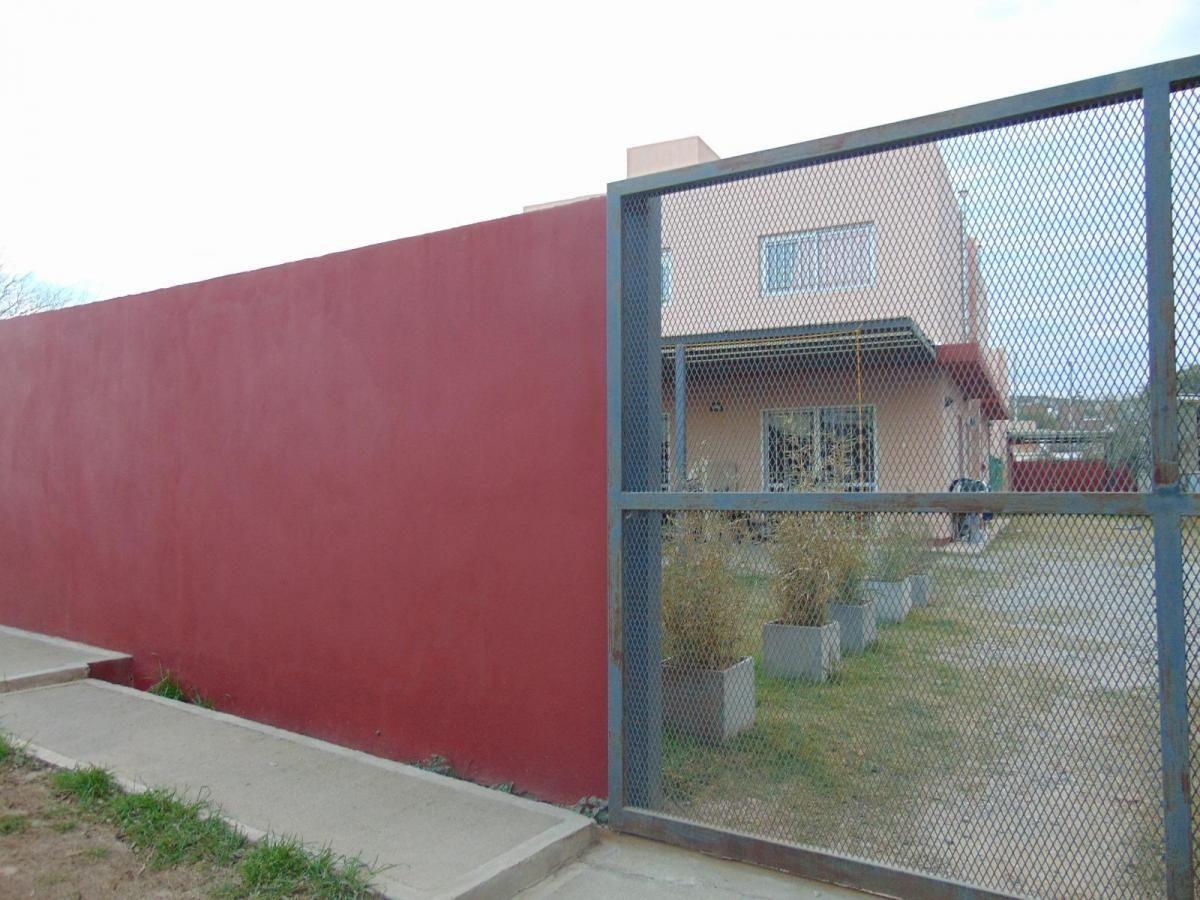 Venta - Casa en Housing - B° Cuesta Colorada.