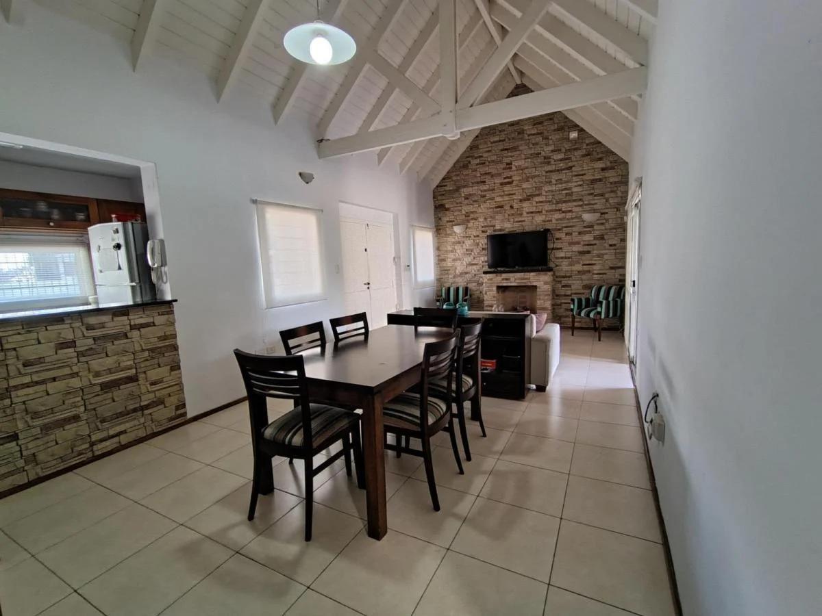 Foto de VENTA - CASA 3 DORM. - B° EL REFUGIO - ZONA NORTE CORDOBA CAPITAL., imagen 4