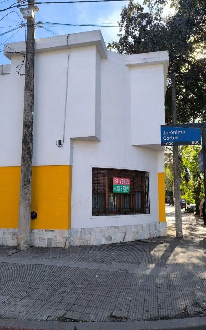 VENTA - CASA ESQUINA 3 DORMITORIOS - ALTA CORDOBA, CORDOBA CAPITAL. 2