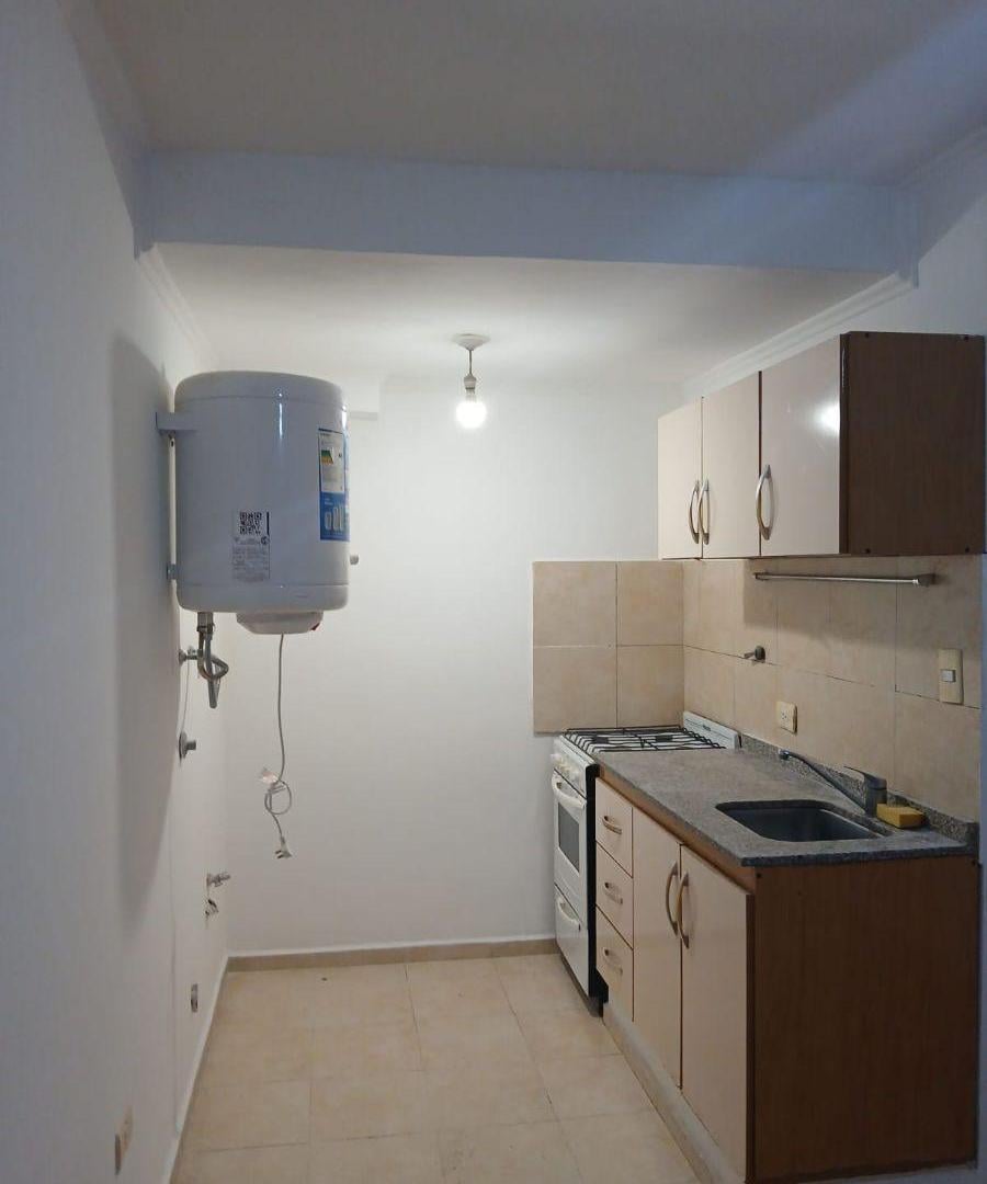 Foto de ALQUILER EXCELENTE UBICACION - DEPTO 1 DORM. - B° NUEVA CORDOBA,, imagen 2