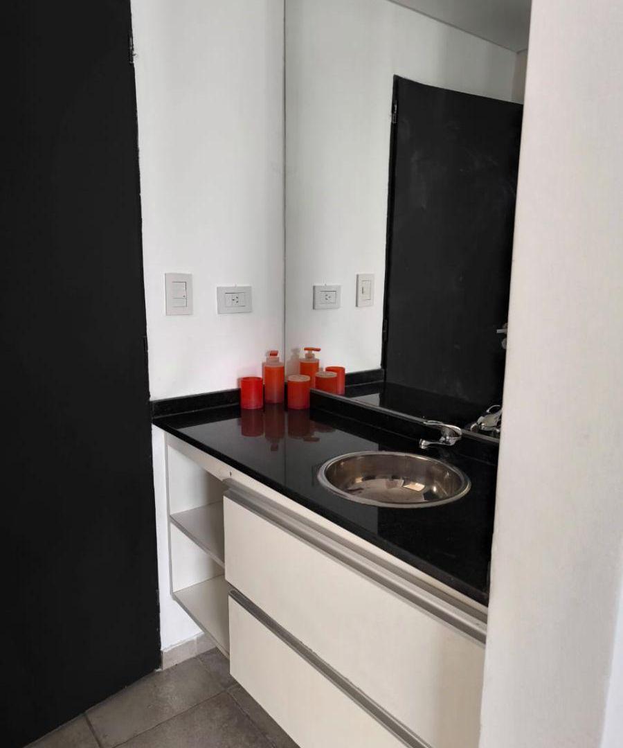 Foto de ALQUILER - EXCELENTE DEPTO 1 DORM. - B° GUEMES, CORDOBA CAPITAL., imagen 5