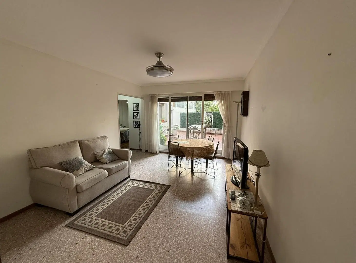 Departamento 3 Amb. con patio - Lavadero 2