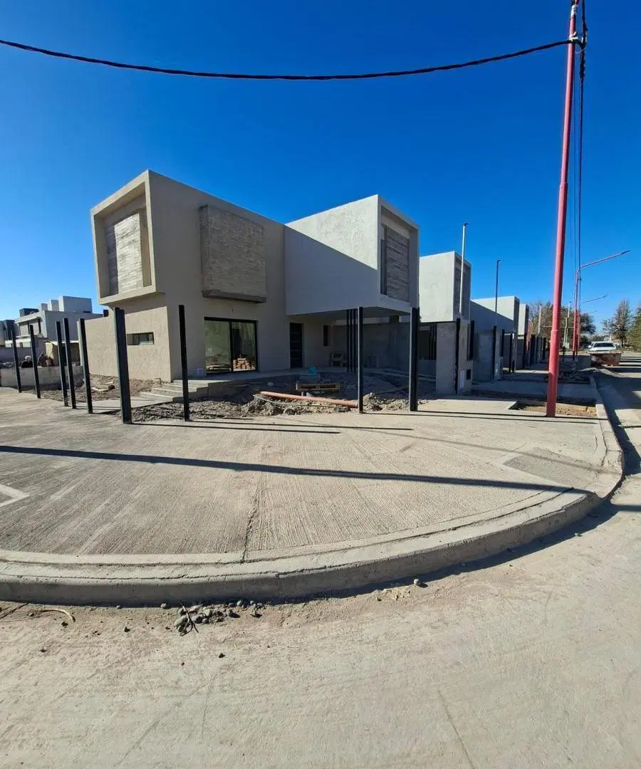Duplex a estrenar en venta Barrio Los Plátanos, Cipolletti 3