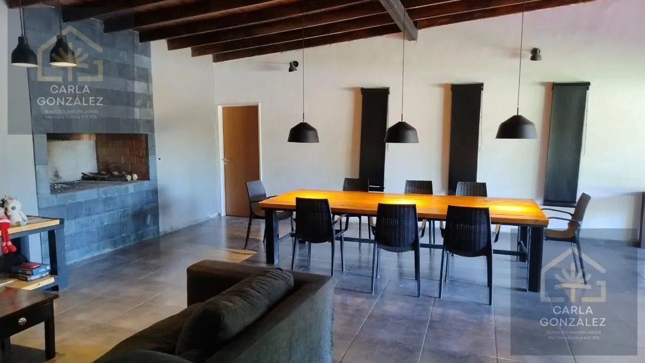 VENTA DE CASA QUINTA ZONA CHACRAS CINCO SALTOS 8