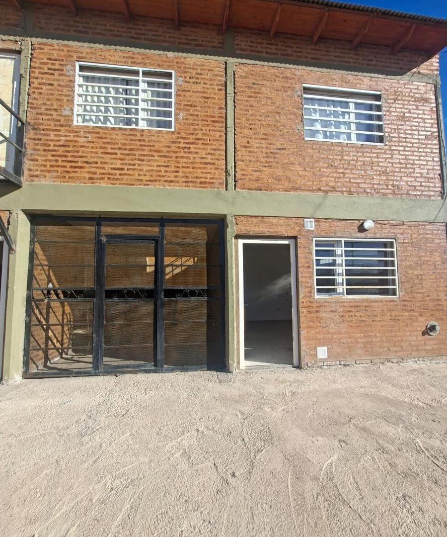 DEPARTAMENTO EN ALQUILER CINCO SALTOS