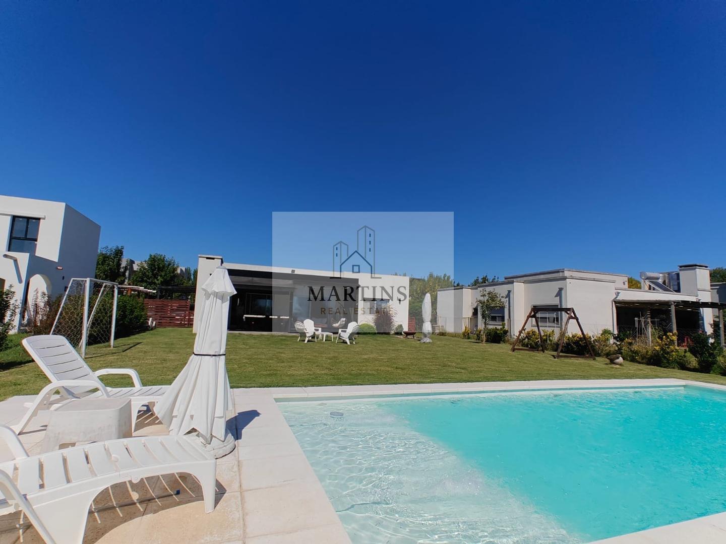 Foto de Casa con pileta en Santa Guadalupe Pilar del Este, imagen 4