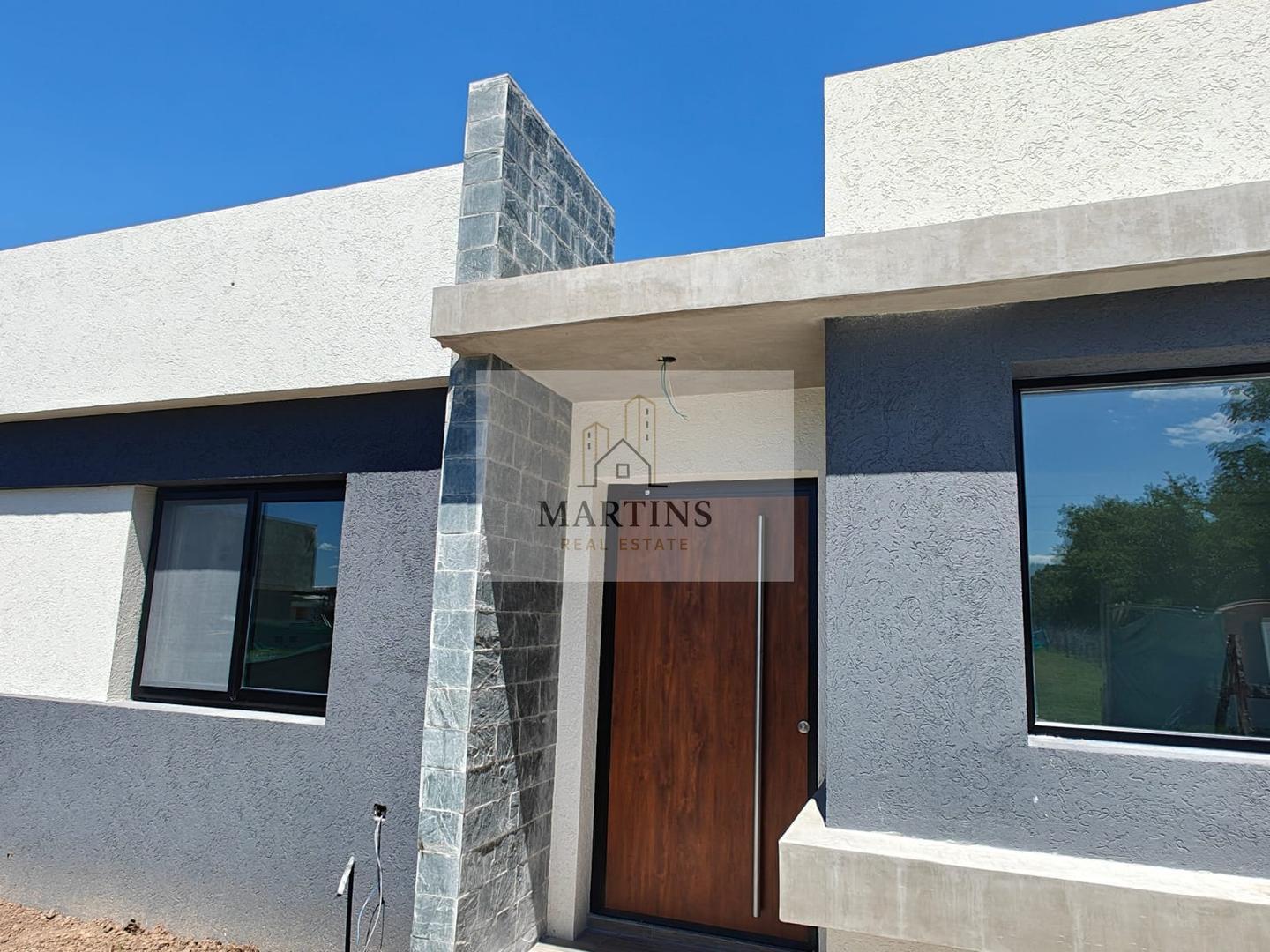 Casa en venta en Pilar del Este Santa Lucia