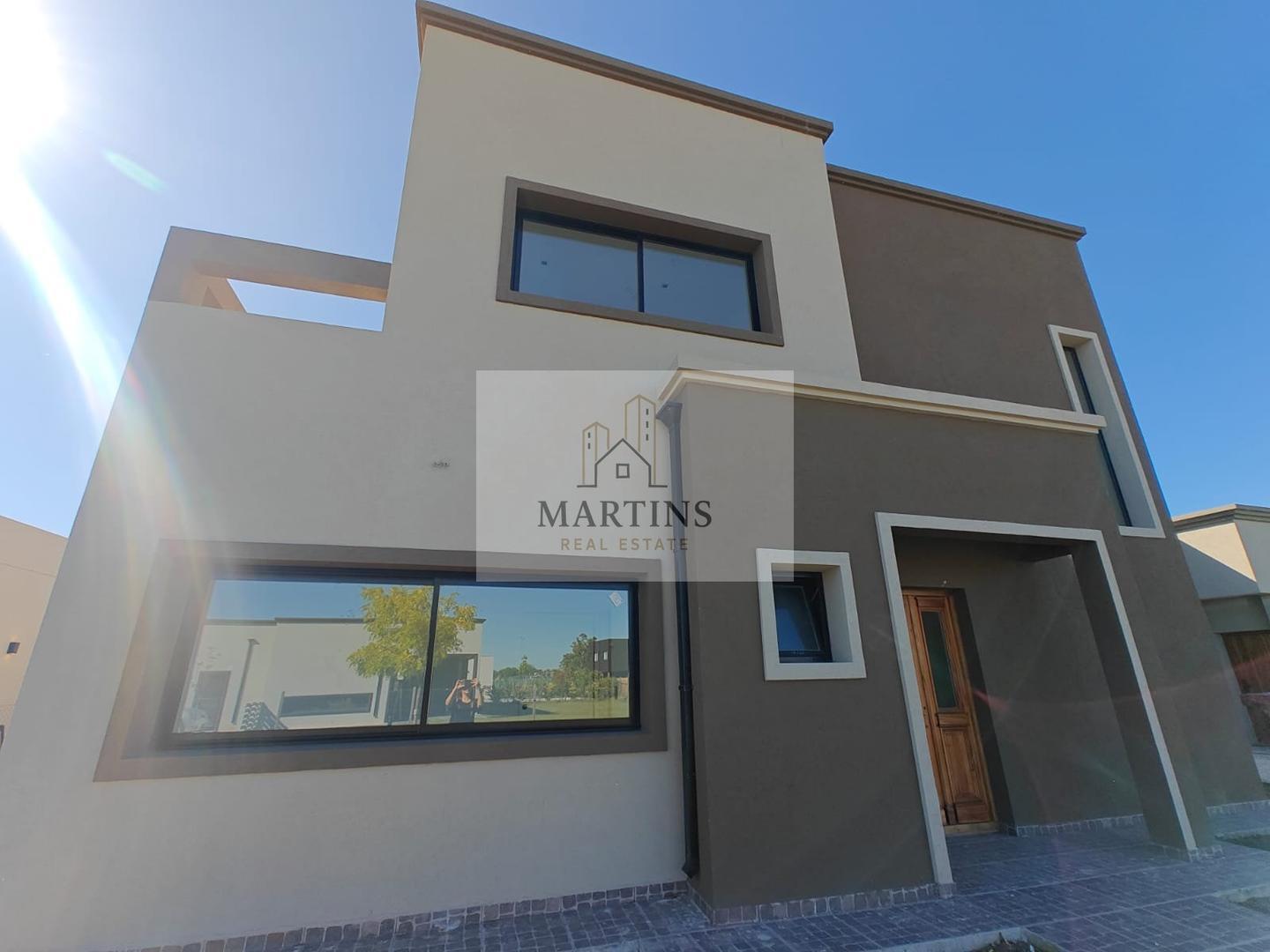 Casa con escritorio en venta San Pablo Pilar y Financiacion
