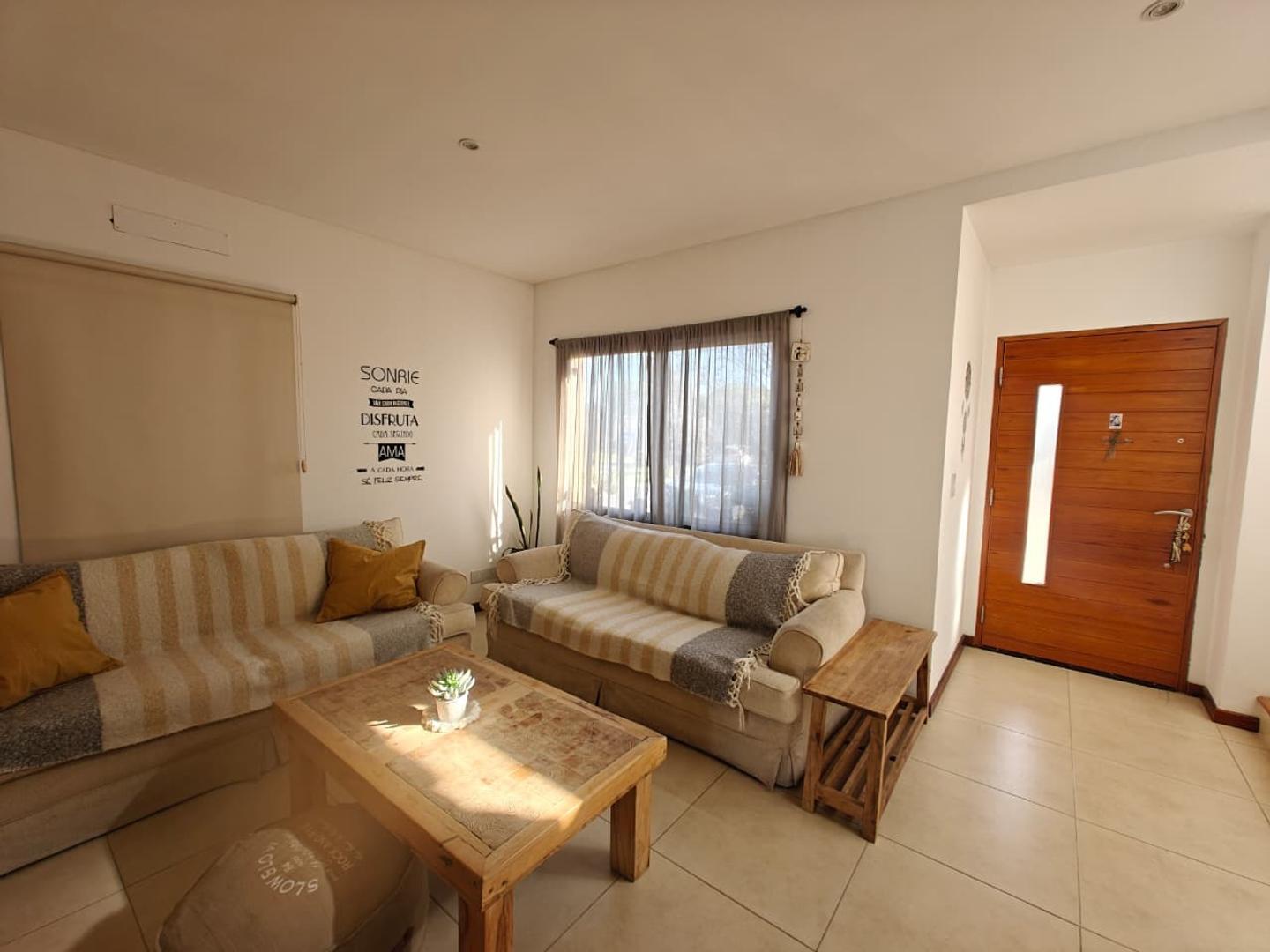 Foto de Casa de 5 ambientes en San Ramiro Pilar del Este, imagen 4