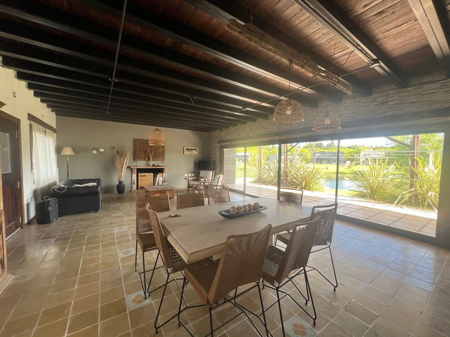 Foto de Casa a la laguna con pileta en El Cazal Escobar, imagen 5