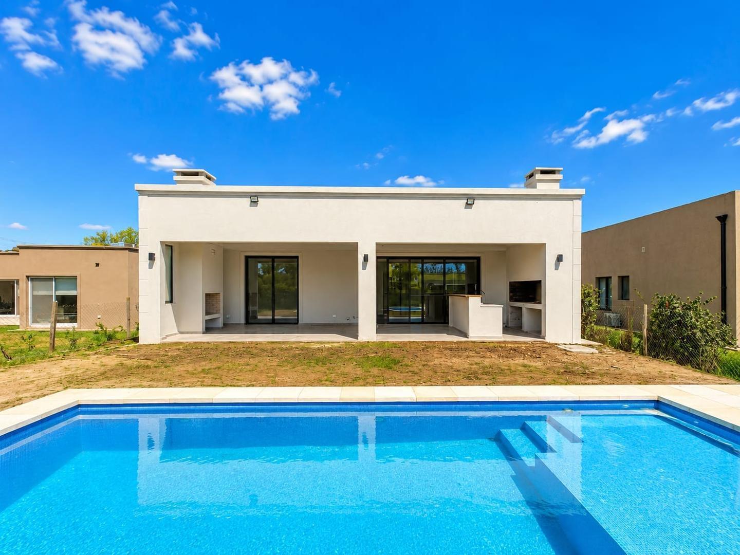 Foto de Casa con pileta en Pilar del Este San Ramon, imagen 2