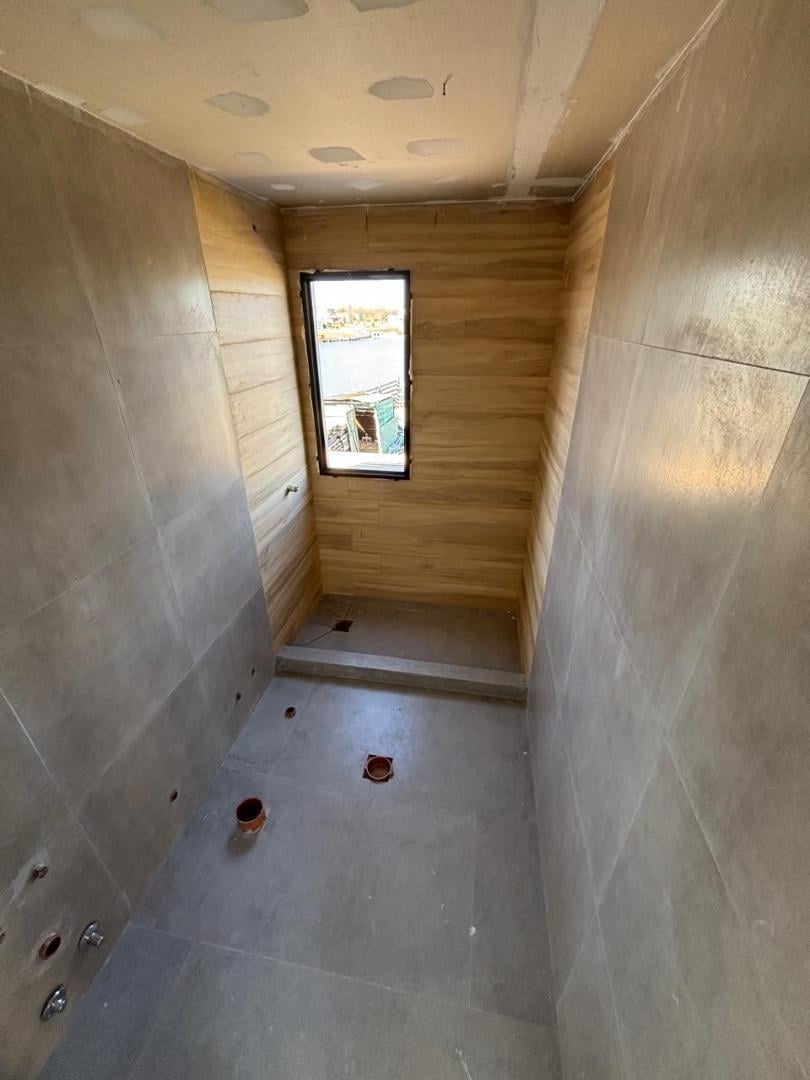 Foto de casa con pileta a la laguna San Sebastian, imagen 1