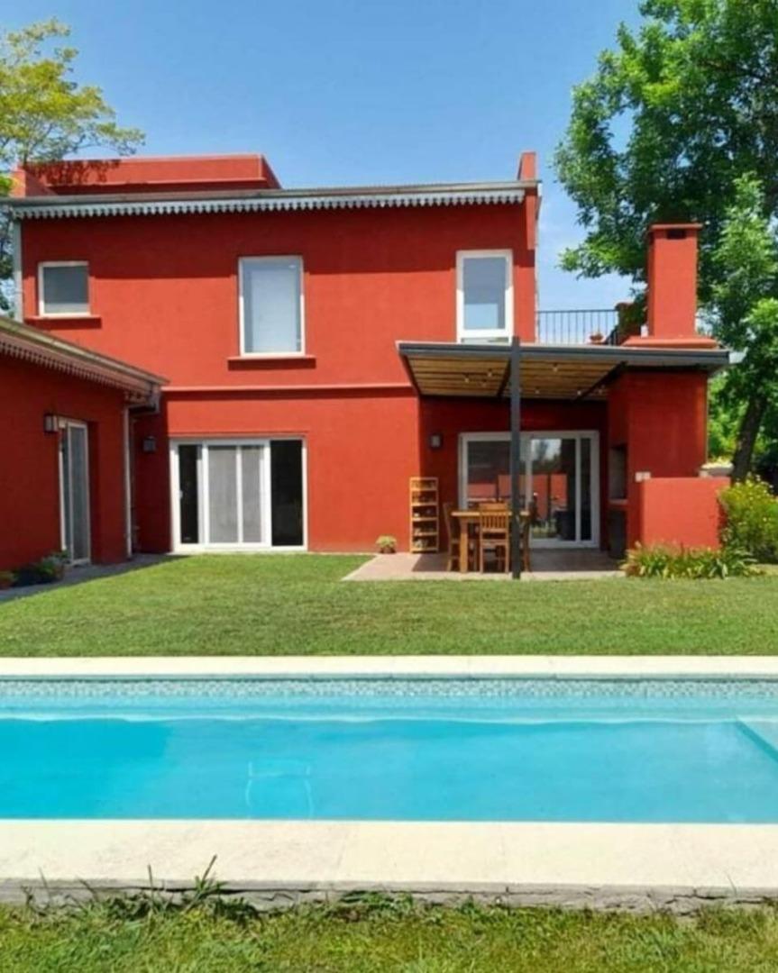 Foto de Casa con pileta en venta Pilar del Este Santa Guadalupe, imagen 1