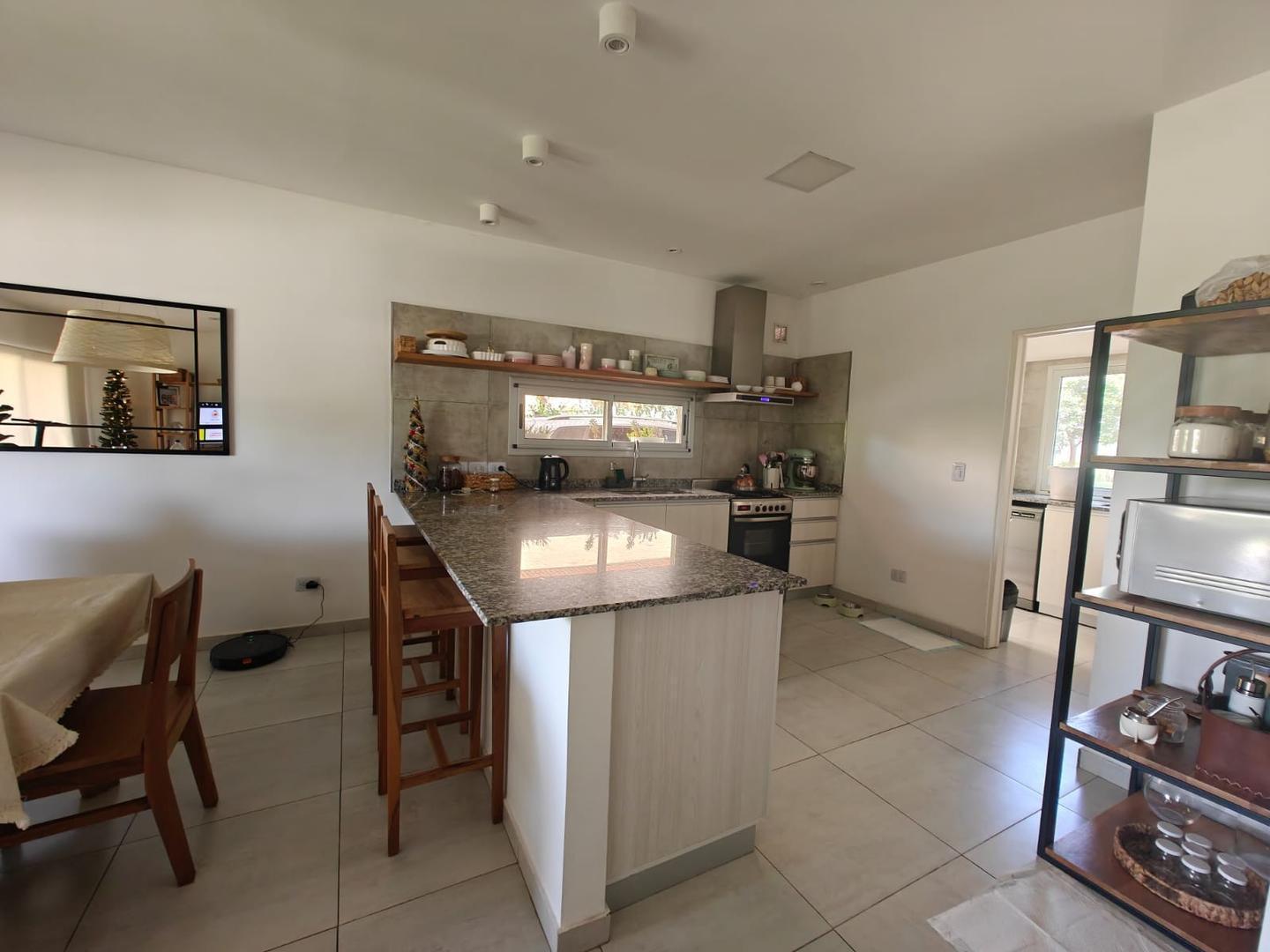 Foto de Casa con pileta en Santa Guadalupe, imagen 5