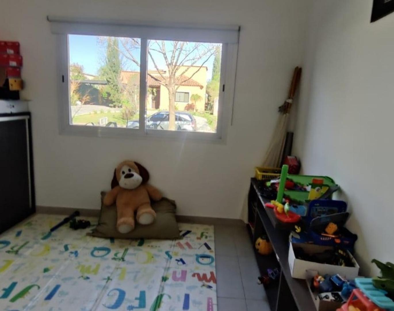 Foto de Casa 5 ambientes y pileta en Pilar del Este Santa Guadalupe, imagen 5