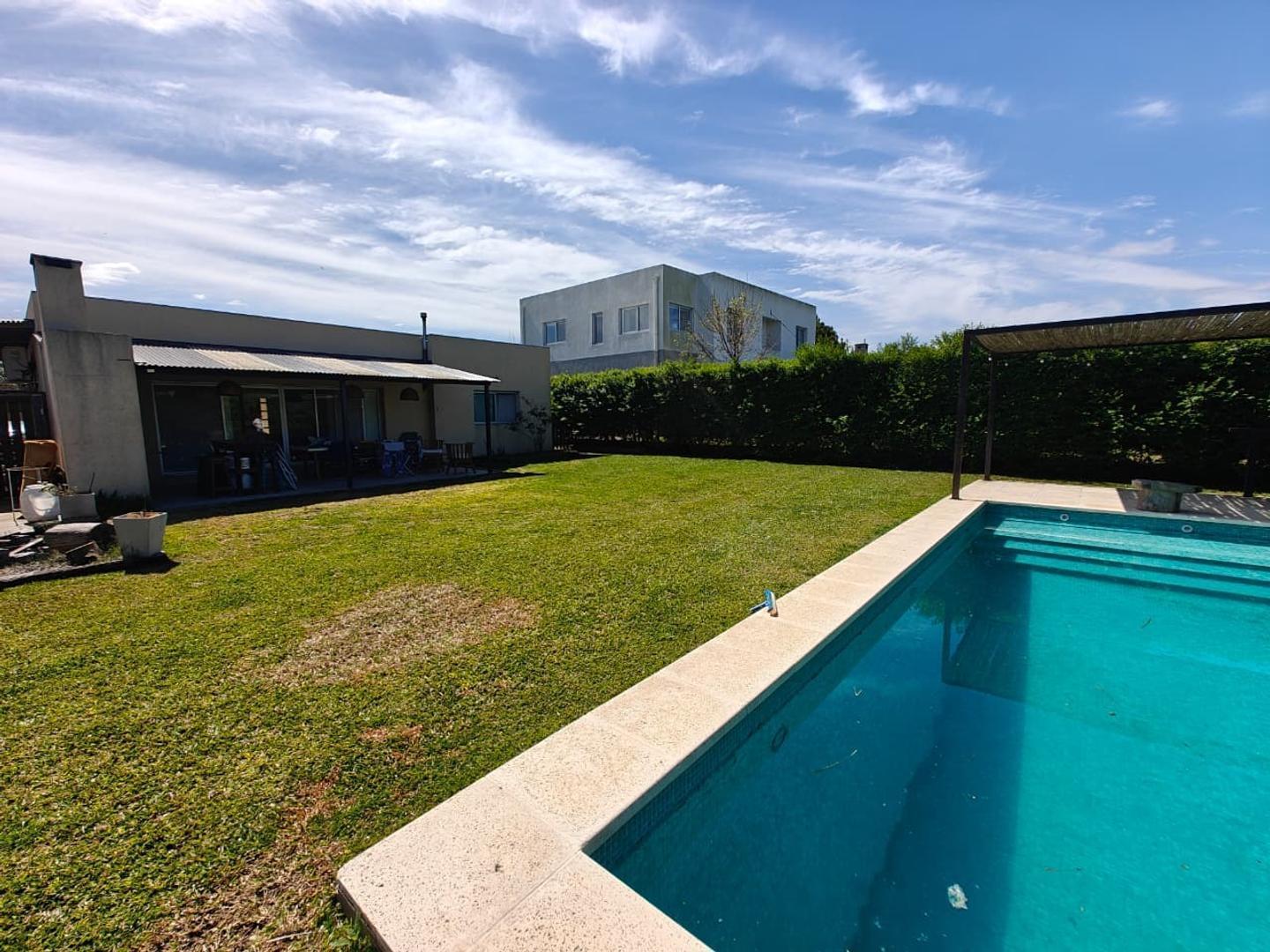 Foto de Casa 4 ambientes con pileta Santa Guadalupe Pilar del Este, imagen 3