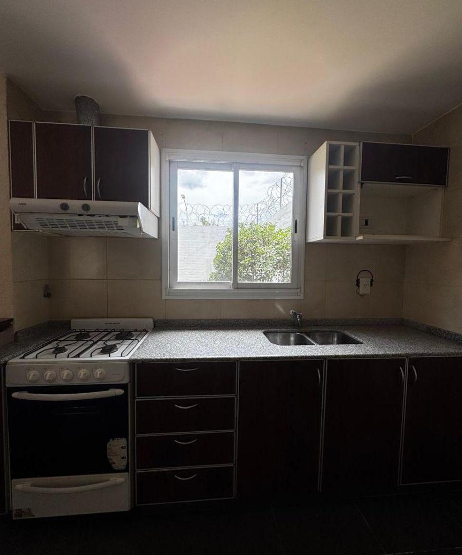 Foto de Moderno Dúplex en alquiler Barrio Furlotti | Maipú, imagen 5