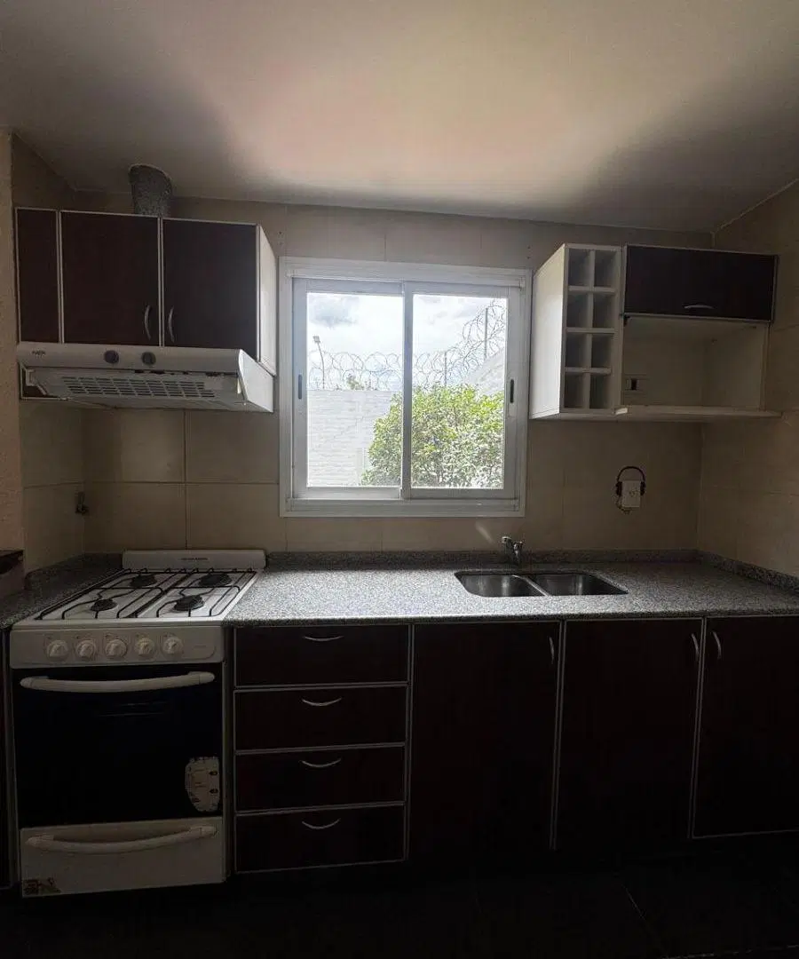 Moderno Dúplex en alquiler Barrio Furlotti | Maipú 5