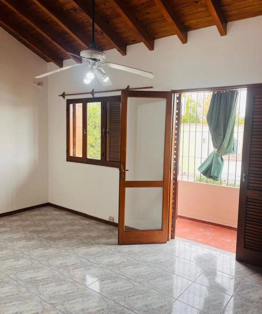 Gran Casa Familiar Barrio Pecora 5