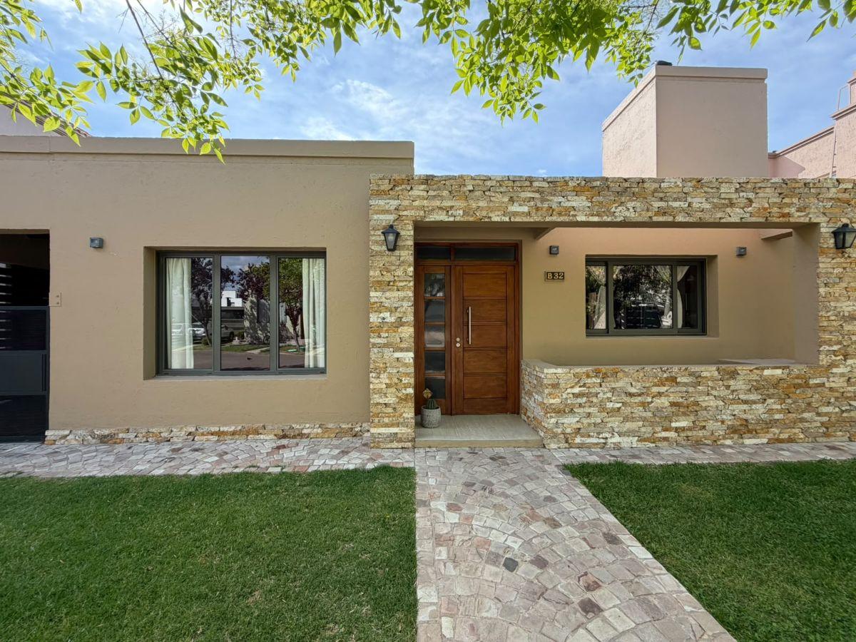 Foto de Hermosa Casa en una Planta en Barrio Privado Viñas del Torreón ¡El, imagen 1