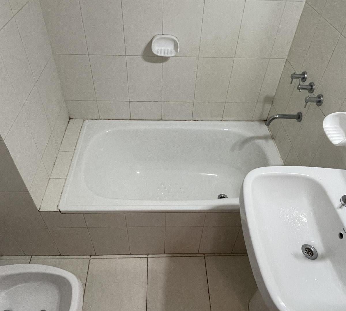 Foto de Departamento en alquiler centro muy cerca de patio olmos, imagen 3
