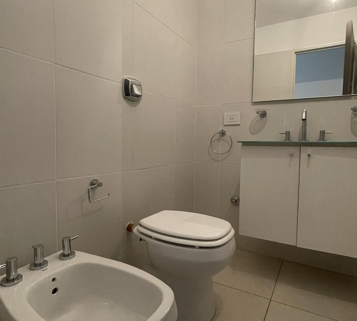 Foto de Venta Departamento 1 dormitorio con balcon Torre Genesis 4-5 Bº Centro, imagen 5