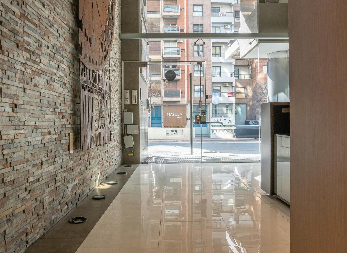 Foto de VENTA - DEPARTAMENTO 1 DORMITORIO - PILETA Y QUINCHO, imagen 3