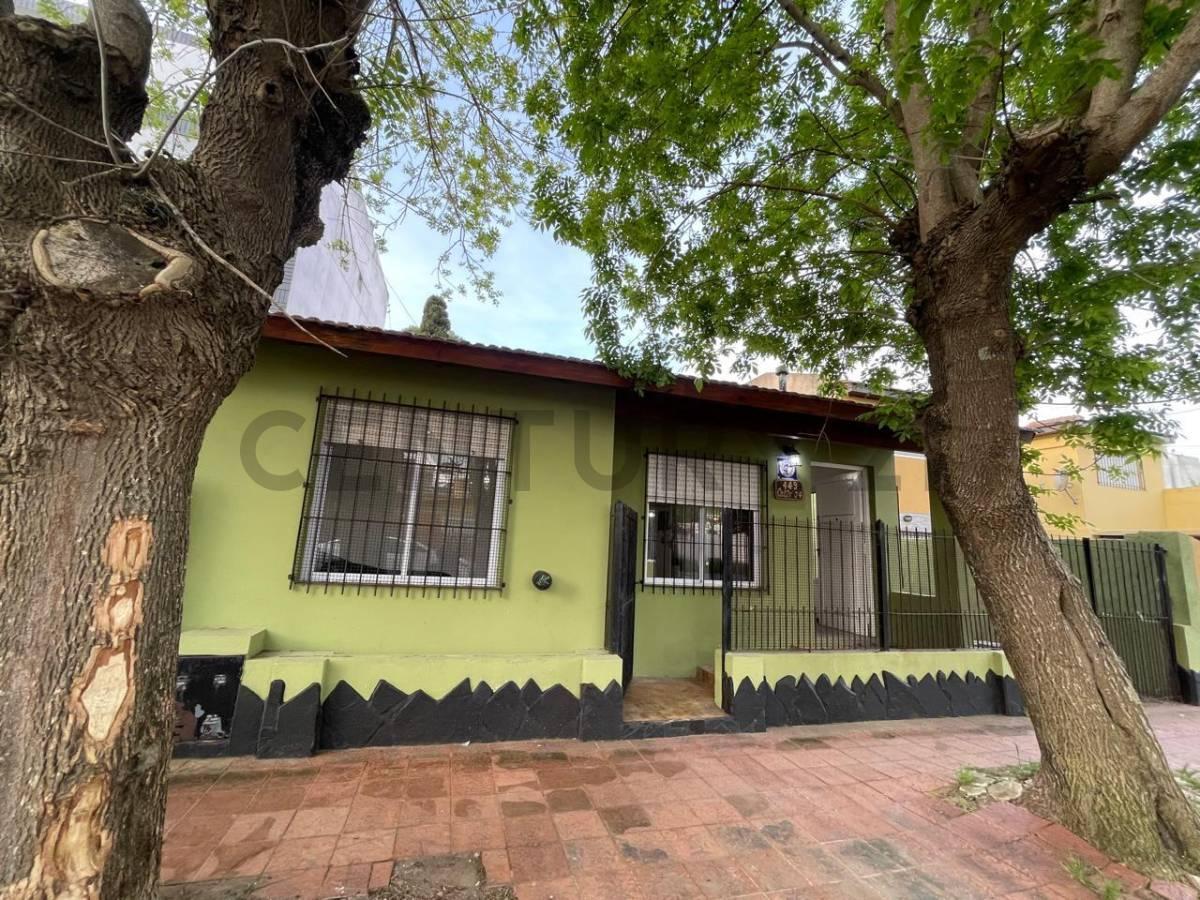 Venta de casa sobre lote propio en Santa Teresita
