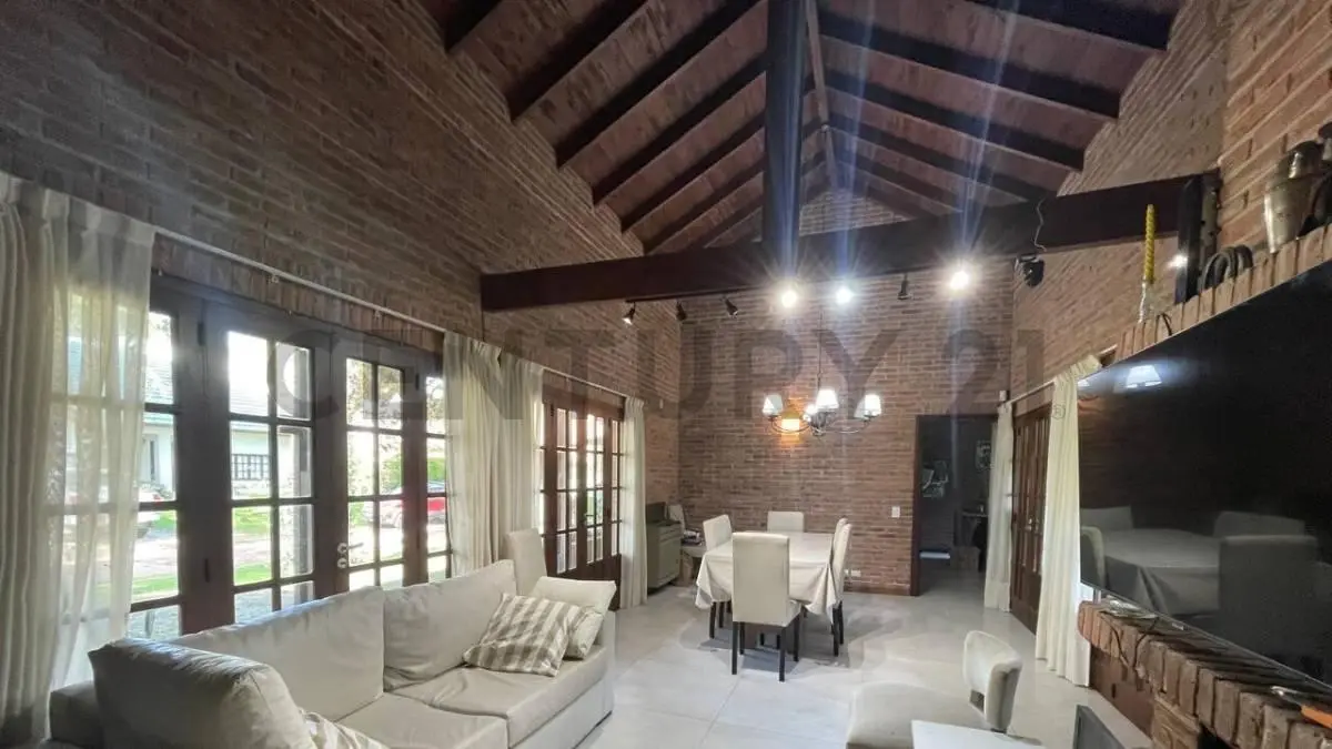 VENTA CASA DE 5 AMBIENTES EN ZONA GOLF NUEVO PINAMAR 3