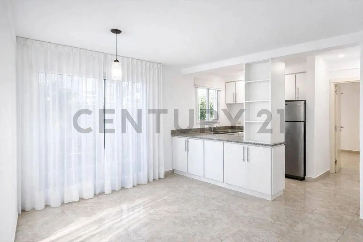 AMPLIO DEPARTAMENTO 2 AMBIENTES CALLE VALLE FERTIL PINAMAR 3