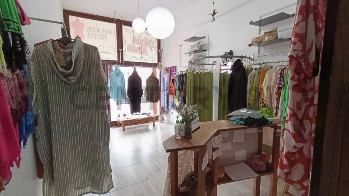 Venta Local comercial con monoambiente Pinamar Centro 8