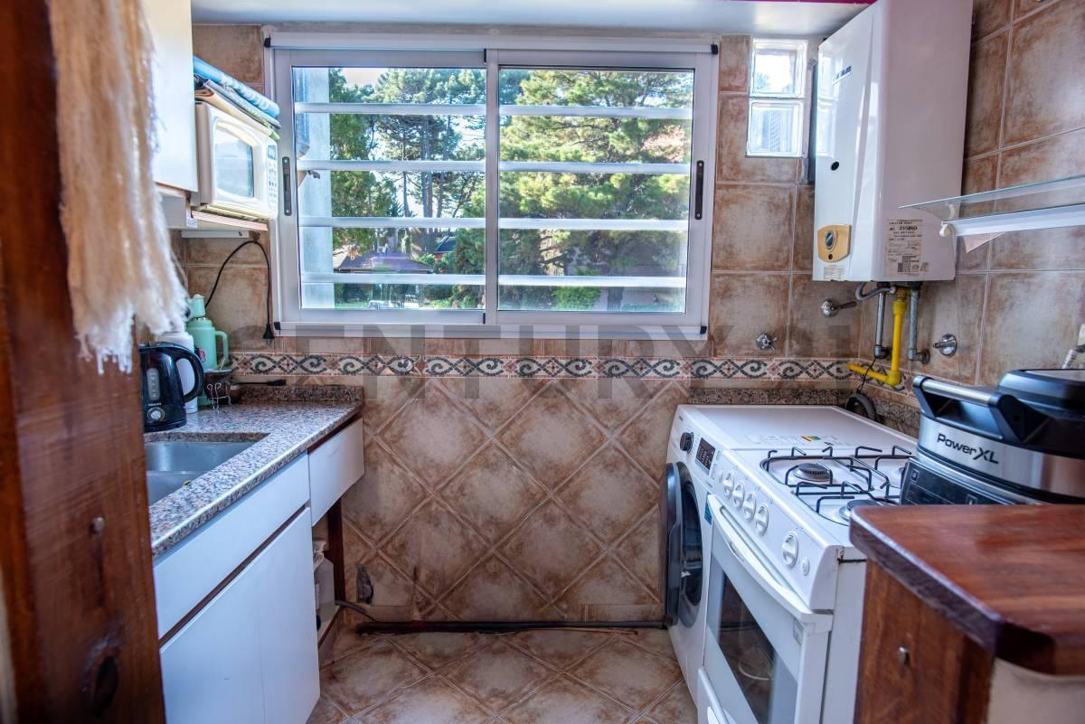 Foto de Venta Departamento Tríplex 2 ambientes más altillo versátil Zona Dúplex, imagen 2