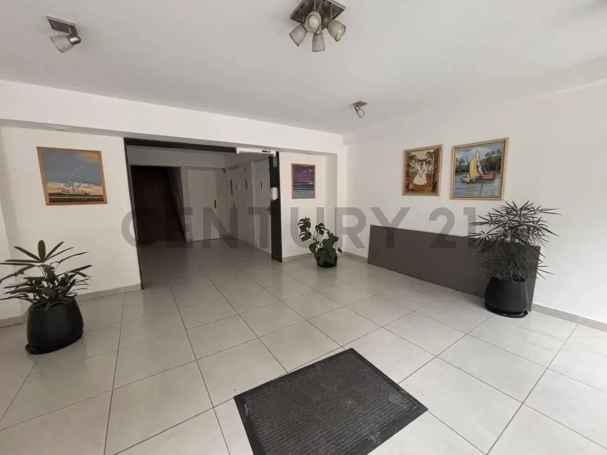 Alquiler anual Pinamar departamento 2 ambientes 4