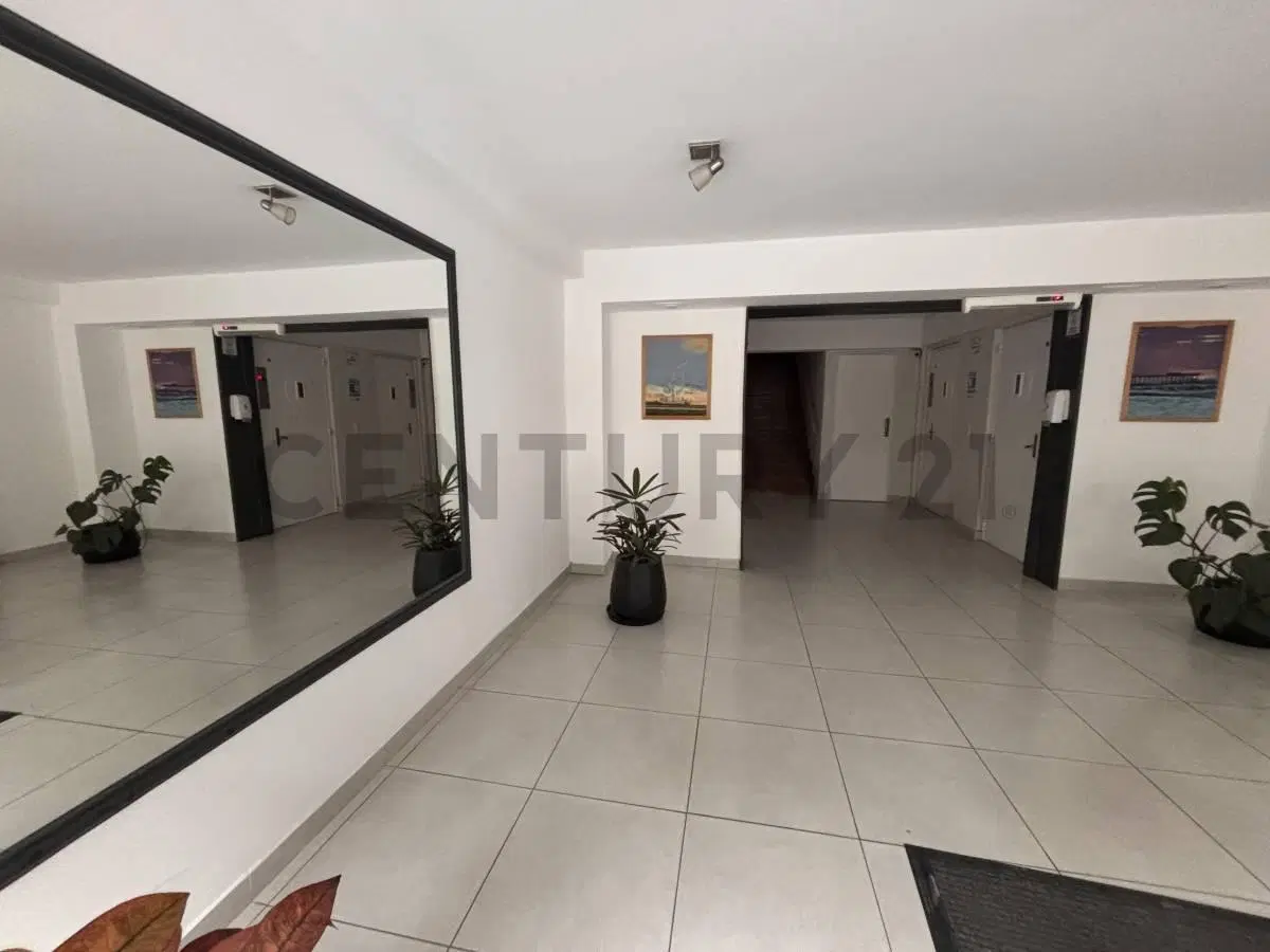 Alquiler anual Pinamar departamento 2 ambientes 5