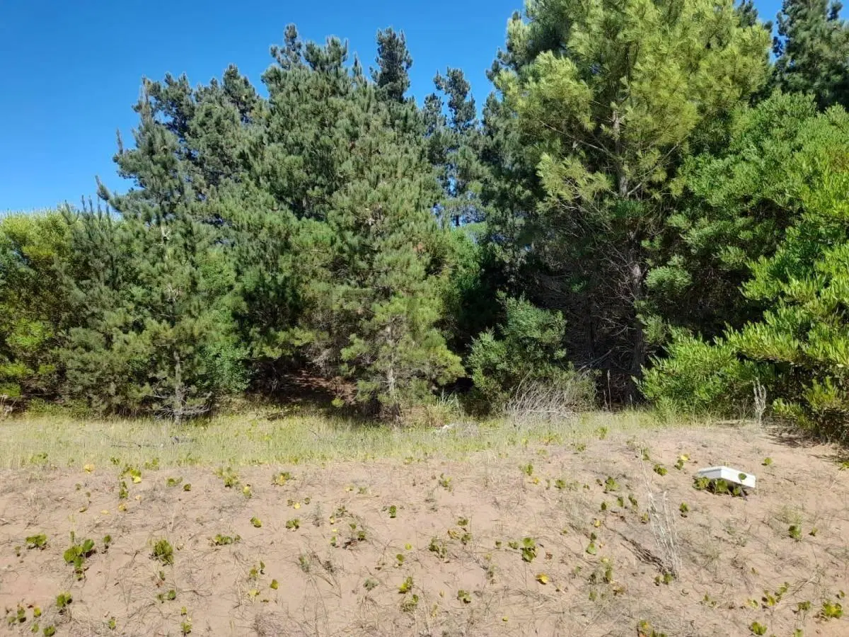 LOTE EN VENTA COSTA ESMERALDA BARRIO ECUESTRE 8