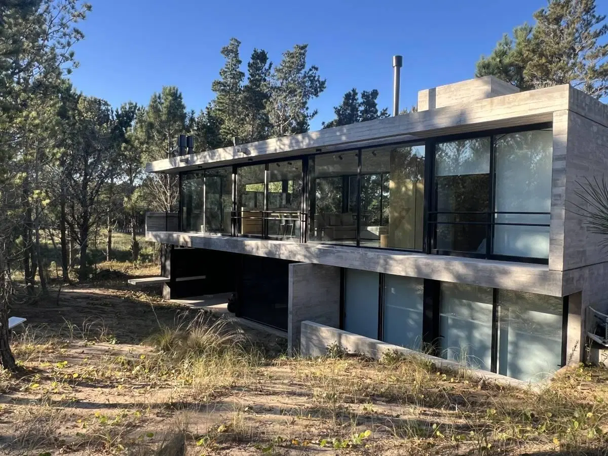 CASA A LA VENTA EN VILLAROBLES PINAMAR 4